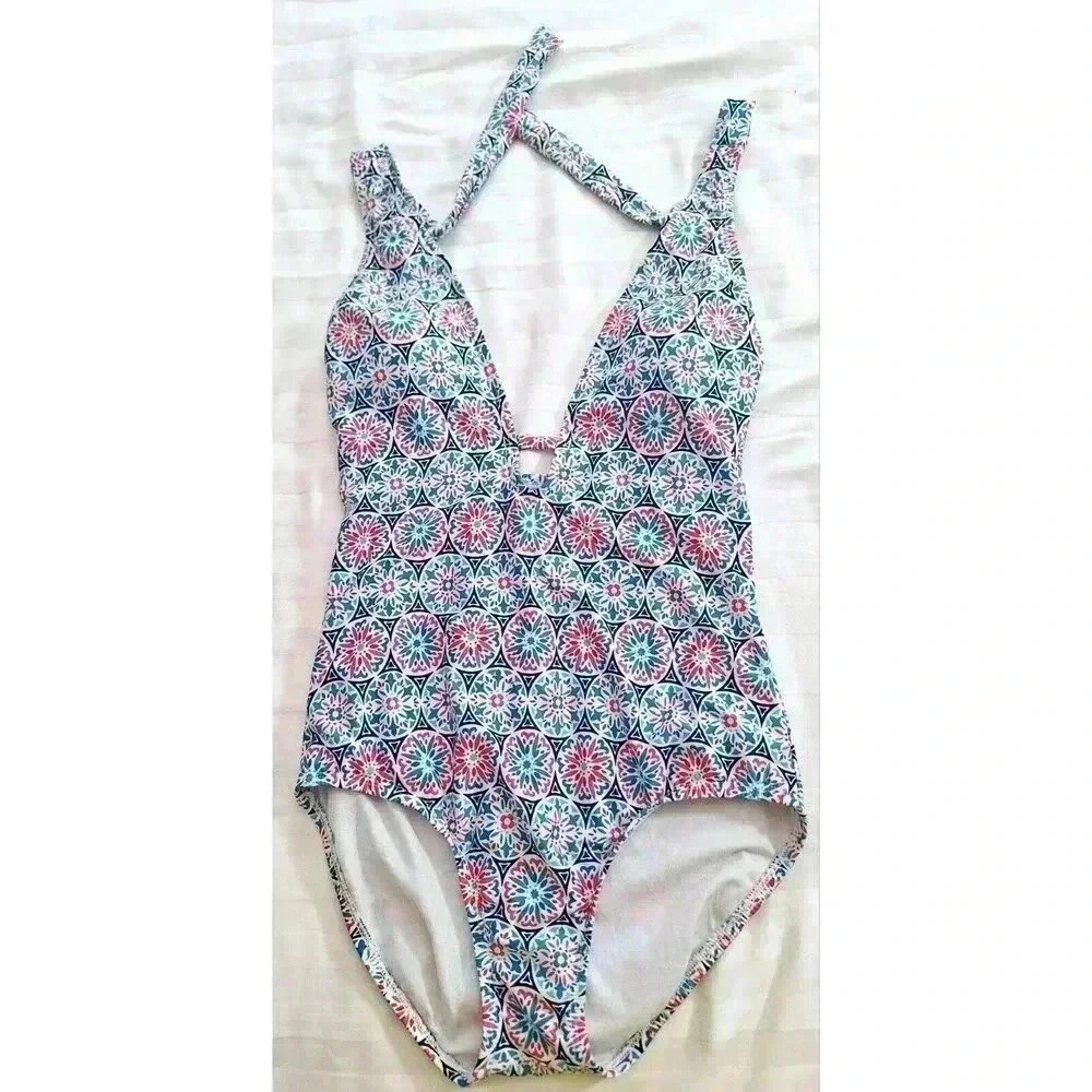 Cleanwater Womens Blue Red Medallion‎ Print Plunge Halter One Piece Swimsuit M